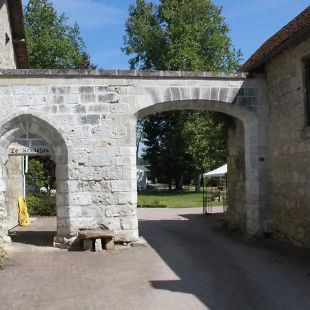 Domaine Le Translon Tatil Evi